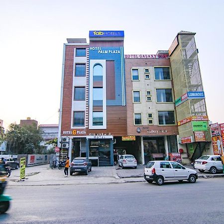 Zirakpur Fabhotel Palm Plaza מראה חיצוני תמונה